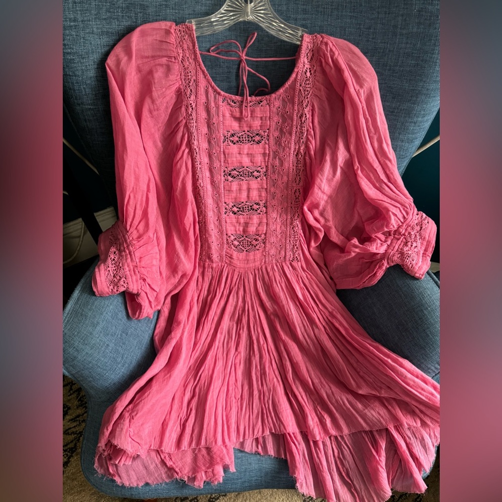 Free People ONE gauze top with eyelet bodice and cuffs. Open back, tie closure